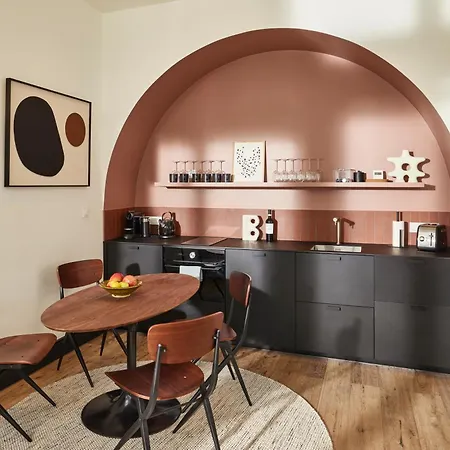Cosy 1br With Outside Space Near Canal Saint Martin Appartamento