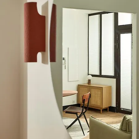 アパート Cosy 1br With Outside Space Near Canal Saint Martin パリ