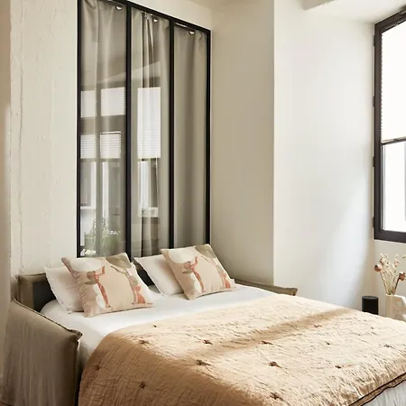 Cosy 1br With Outside Space Near Canal Saint Martin アパート *