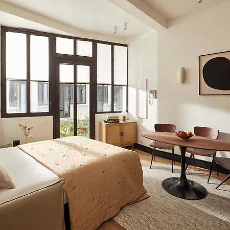 Cosy 1br With Outside Space Near Canal Saint Martin Appartamento
