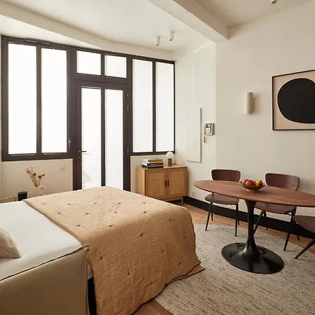 Cosy 1br With Outside Space Near Canal Saint Martin Appartamento *
